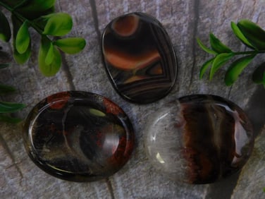 WORRY STONES ROCK STONE LAPIDARY SPECIMEN