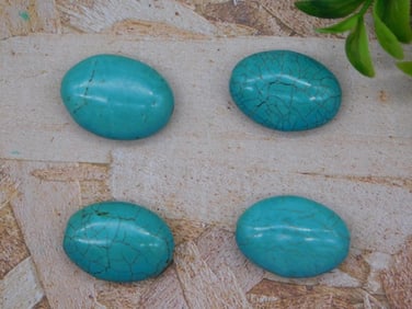 STONE BEADS ROCK STONE LAPIDARY SPECIMEN