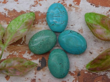 STONE BEADS ROCK STONE LAPIDARY SPECIMEN
