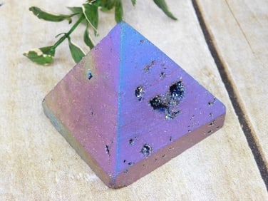 DRUZY TITANIUM PYRAMID ROCK STONE LAPIDARY SPECIMEN