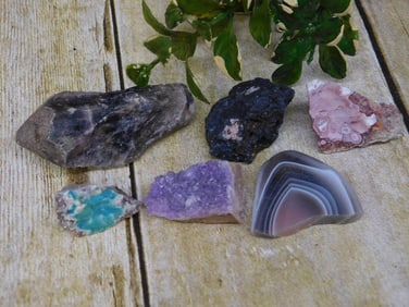 MIXED LOT ROCK STONE LAPIDARY SPECIMEN