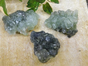 PREHNITE ROCK STONE LAPIDARY SPECIMEN