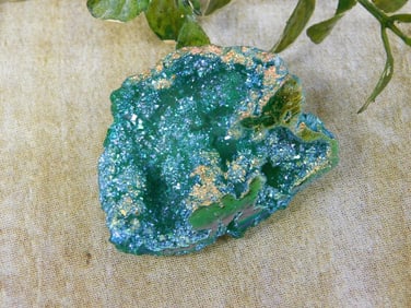 GREEN ALIEN EGG GEODE ROCK STONE LAPIDARY SPECIMEN