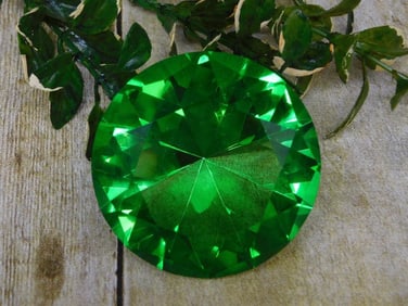 DISPLAY DIAMOND ROCK STONE LAPIDARY SPECIMEN