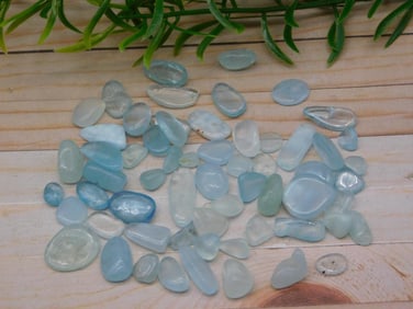 AQUAMARINE ROCK STONE LAPIDARY SPECIMEN