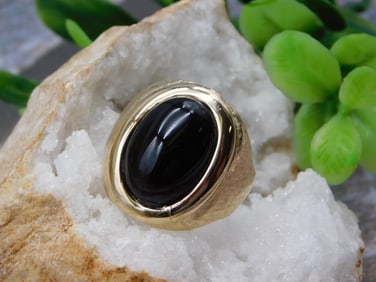 STONE RING ROCK STONE LAPIDARY SPECIMEN