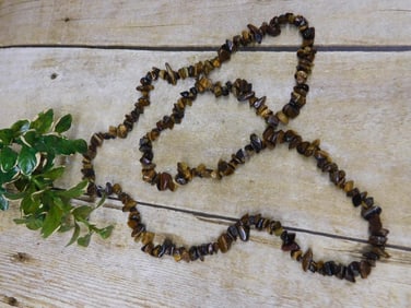 GENUINE STONE CHIP NECKLACE ROCK STONE LAPIDARY SPECIMEN