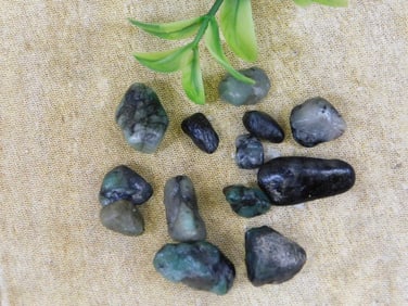 ROCK STONE LAPIDARY SPECIMEN