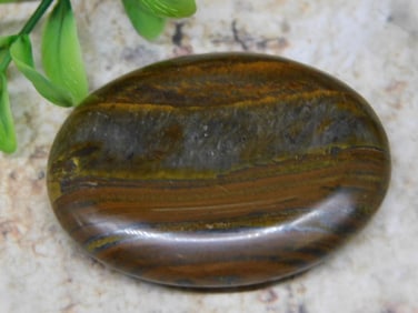 TIGER EYE WORRY STONE ROCK STONE LAPIDARY SPECIMEN