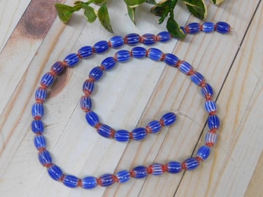 AFRICAN TRADE BEADS ROCK STONE LAPIDARY SPECIMEN