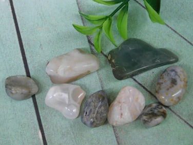 MIXED LOT ROCK STONE LAPIDARY SPECIMEN