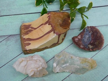 MIXED LOT ROCK STONE LAPIDARY SPECIMEN