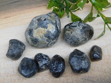 APACHE TEARS ROCK STONE LAPIDARY SPECIMEN