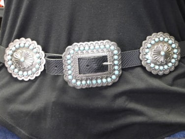 CONCHO BELT SIZE SMALL