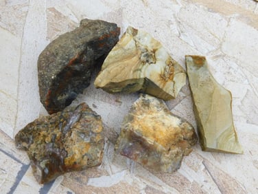 MIXED LOT ROCK STONE LAPIDARY SPECIMEN