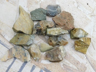 MIXED LOT ROCK STONE LAPIDARY SPECIMEN