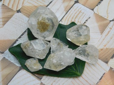 HERKIMER DIAMONDS ROCK STONE LAPIDARY SPECIMEN