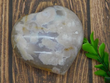 HATMANS FLOWER PETAL AGATE ROCK STONE LAPIDARY SPECIMEN