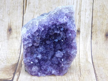 AMETHYST ROCK STONE LAPIDARY SPECIMEN