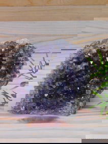 AMETHYST ROCK STONE LAPIDARY SPECIMEN