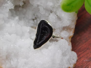 STERLING SILVER GEODE RING SIZE 6 ROCK STONE LAPIDARY SPECIMEN