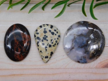 CABOCHONS ROCK STONE LAPIDARY SPECIMEN