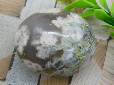 HATMANS FLOWER PETAL AGATE ROCK STONE LAPIDARY SPECIMEN