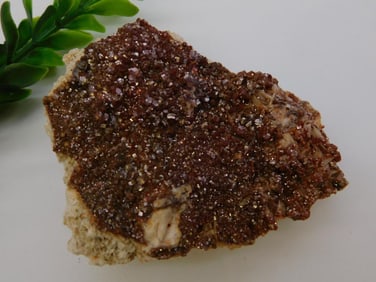 VANADINITE ROCK STONE LAPIDARY SPECIMEN