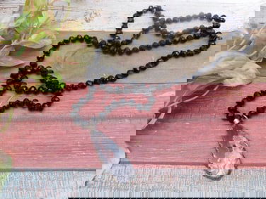 GEODE SLICE PENDANT ON SPARKLE BEAD NECKLACE ROCK STONE LAPIDARY SPECIMEN