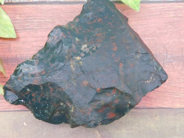 BLOODSTONE ROCK STONE LAPIDARY SPECIMEN