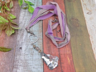 HEART AND RHINESTONE PENDANT ON RIBBON NECKLACE