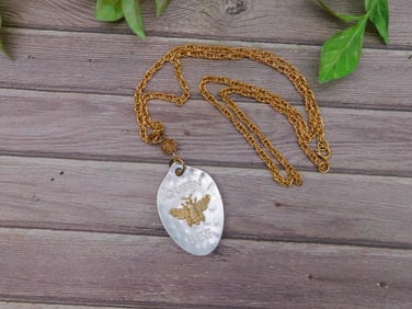 QUEEN BEE SPOON NECKLACE