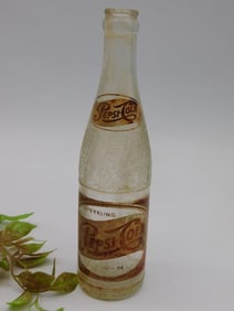 PEPSI COLA VINTAGE ADVERTISING BOTTLE