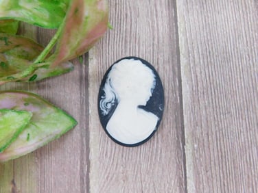 CAMEO CABOCHON ROCK STONE LAPIDARY SPECIMEN