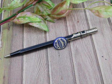 MORTONS SALT PEN VINTAGE ANTIQUE