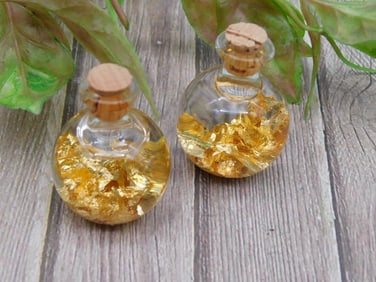 GOLD FLAKES IN BOTTLE ROCK STONE LAPIDARY SPECIMEN