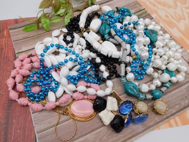 MIXED JEWELRY BULK LOT