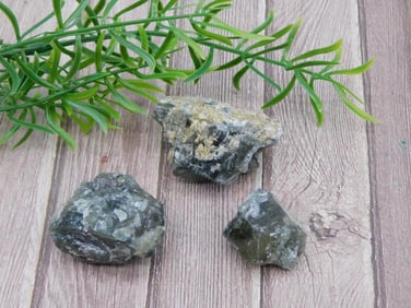 ROCK STONE LAPIDARY SPECIMEN