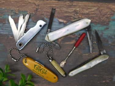 MIXED LOT VINTAGE ANTIQUE