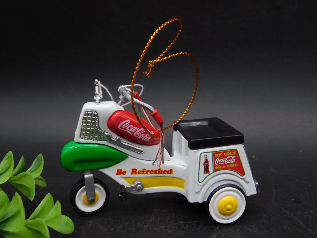 COCA-COLA PEDAL TRIKE CHRISTMAS TREE ORNAMENT: COCA-COLA PEDAL TRIKE CHRISTMAS TREE ORNAMENT