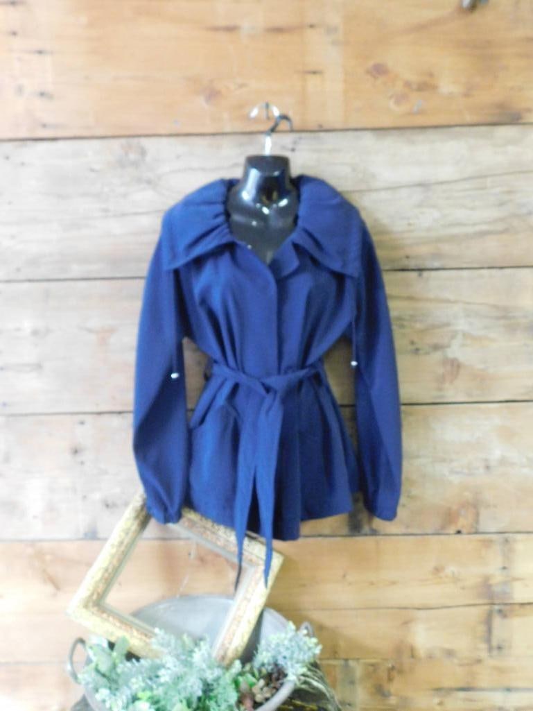 St. John Navy Blue Women's Jacket, Size P: St. John Navy Blue Women's Jacket, Size P