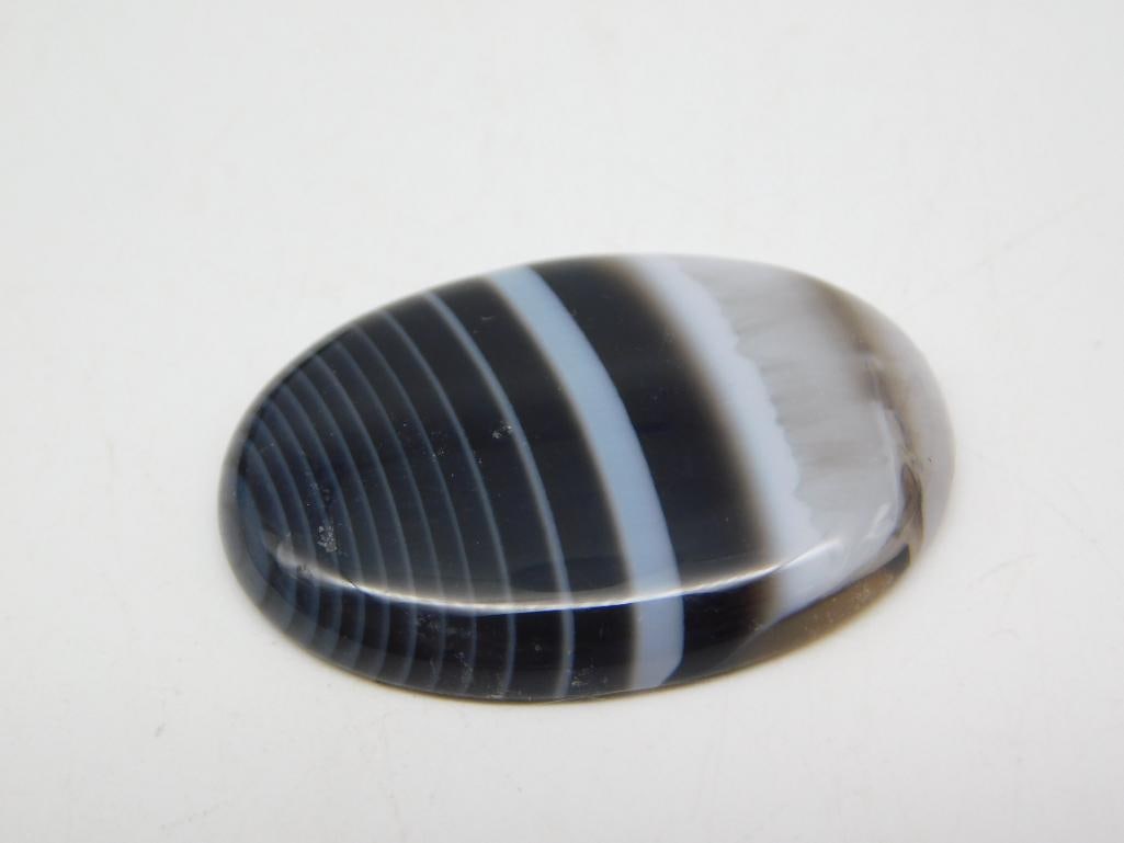 BANDED AGATE CABOCHON ROCK STONE LAPIDARY SPECIMEN: BANDED AGATE CABOCHON ROCK STONE LAPIDARY SPECIMEN