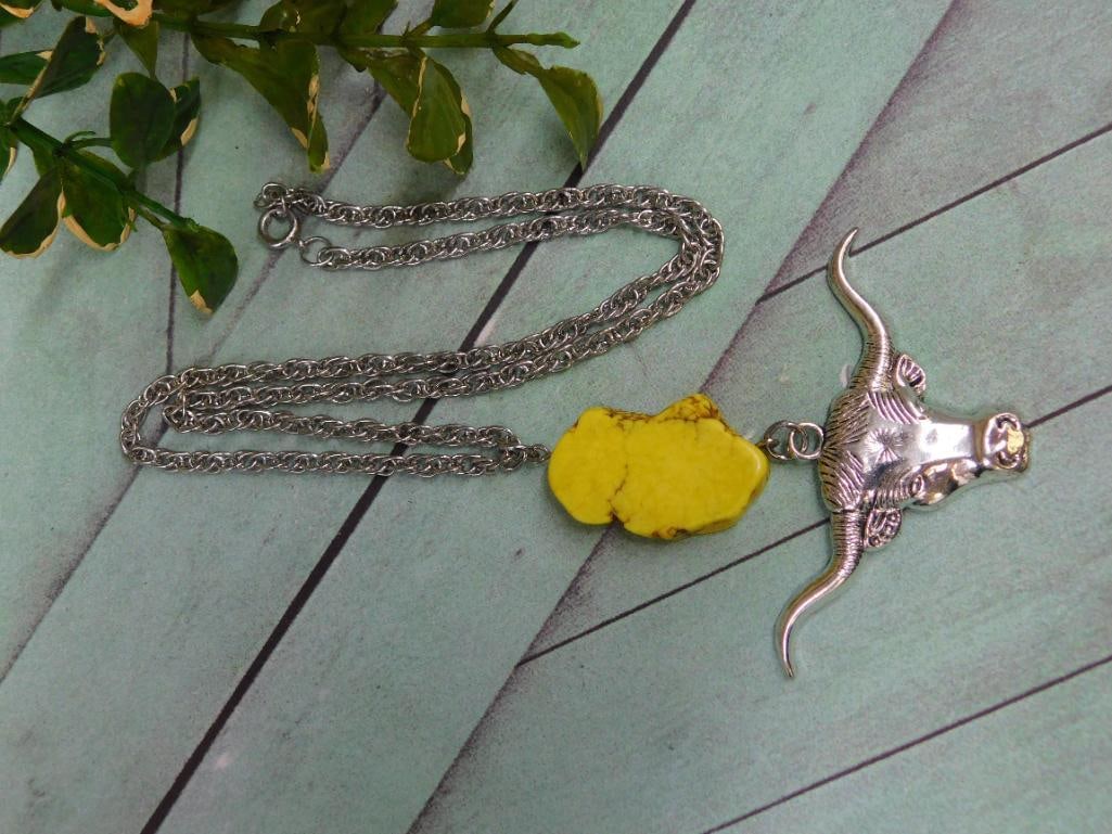COW SKULL NECKLACE: COW SKULL NECKLACE