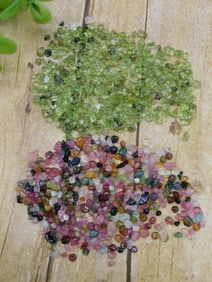 PERIDOT AND TOURMALINE ROCK STONE LAPIDARY SPECIMEN