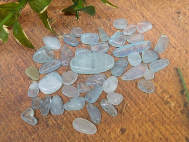 AQUAMARINE ROCK STONE LAPIDARY SPECIMEN