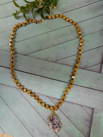 GEODE SLICE PENDANT ON SPARKLE BEAD NECKLACE