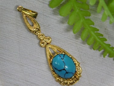 TURQUOISE PENDANT ROCK STONE LAPIDARY SPECIMEN