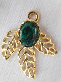 ABALONE LEAF PENDANT ROCK STONE LAPIDARY SPECIMEN