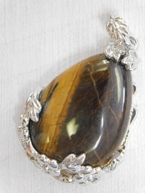 TIGERS EYE STONE PENDANT ROCK STONE LAPIDARY SPECIMEN