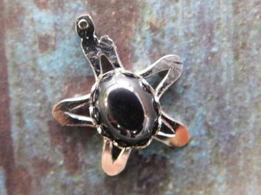 HEMATITE STONE STAR PENDANT ROCK STONE LAPIDARY SPECIMEN